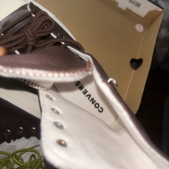 Leather chuck Taylor’s NWT - Picture 6 of 16